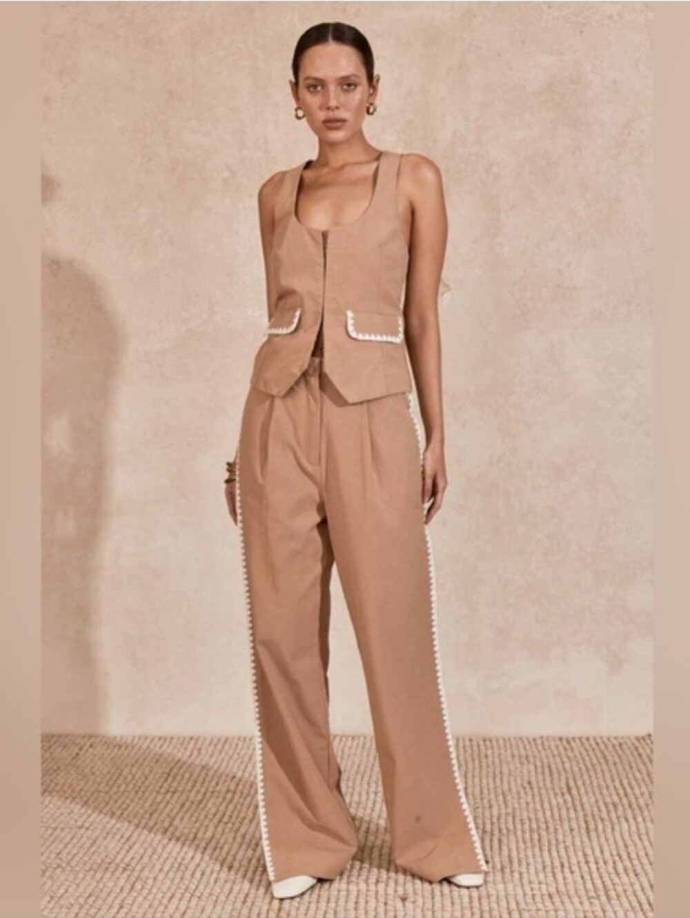 Two Piece Mon Renn Lisle Pant Set In Biscuit - Picture 12 of 12